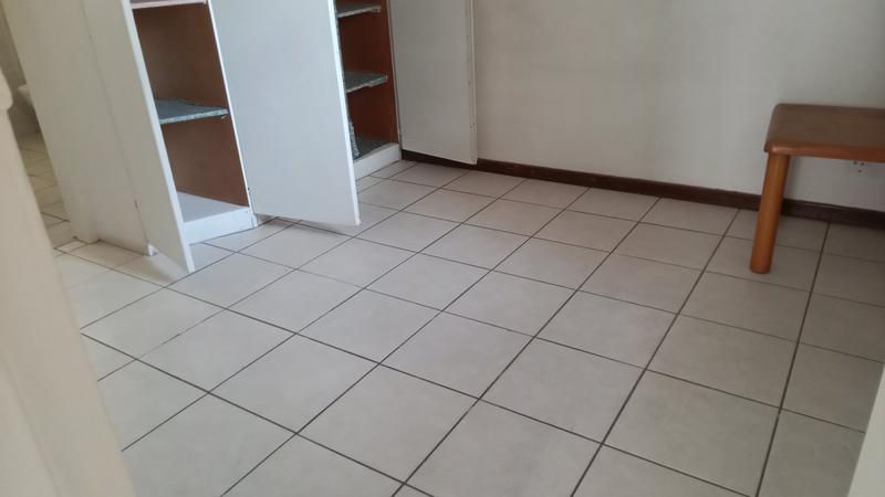 To Let 1 Bedroom Property for Rent in Observatory Gauteng