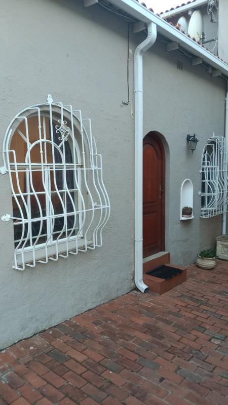 To Let 1 Bedroom Property for Rent in Observatory Gauteng