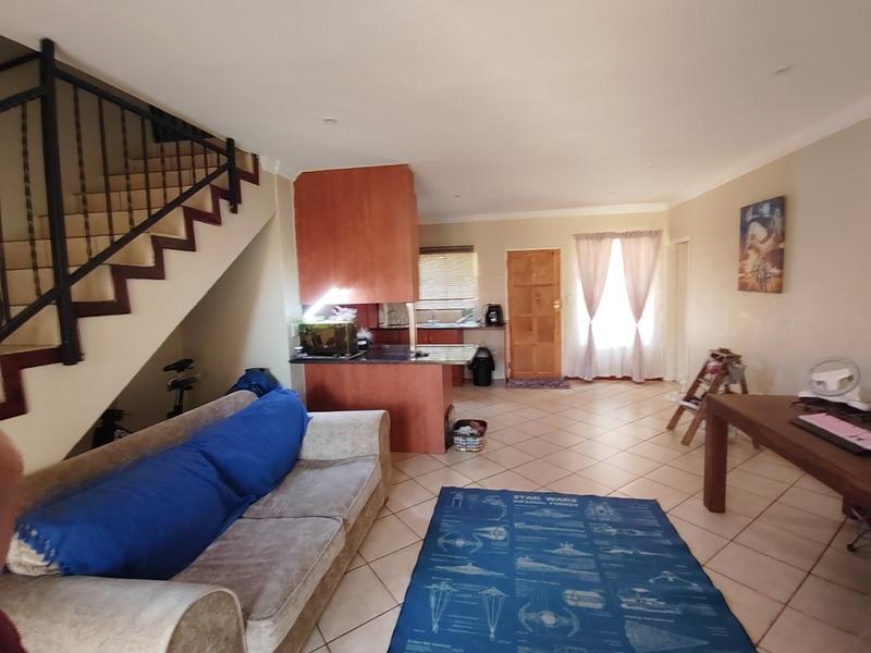 2 Bedroom Property for Sale in Annlin Gauteng