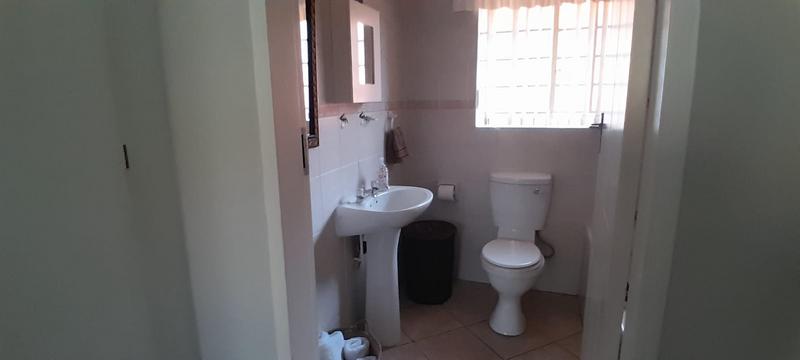 2 Bedroom Property for Sale in Magalieskruin Gauteng