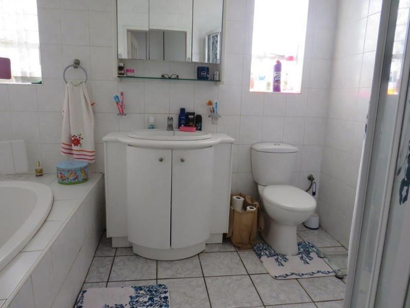 3 Bedroom Property for Sale in Mayberry Park Gauteng