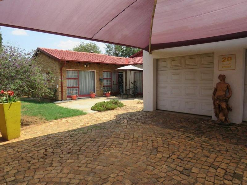 3 Bedroom Property for Sale in Mayberry Park Gauteng