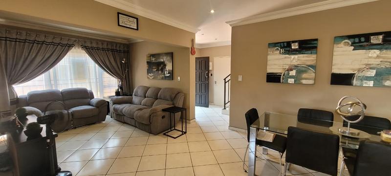 3 Bedroom Property for Sale in New Redruth Gauteng