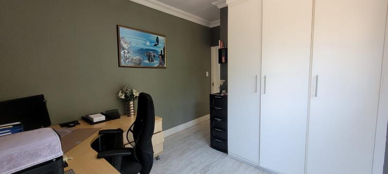 3 Bedroom Property for Sale in New Redruth Gauteng