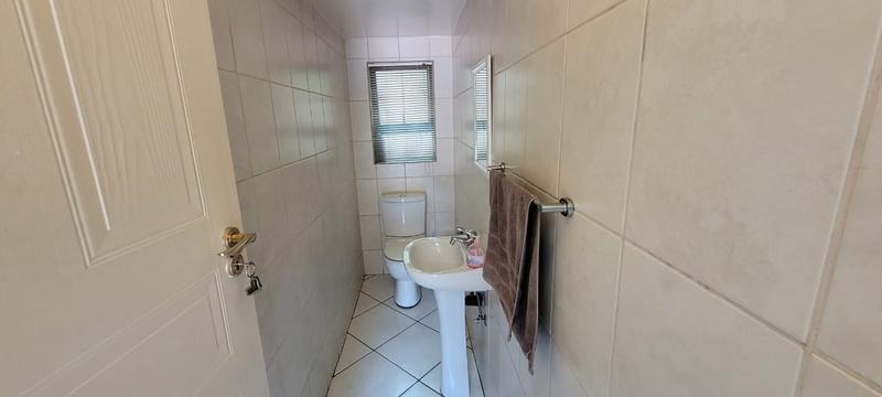 3 Bedroom Property for Sale in New Redruth Gauteng