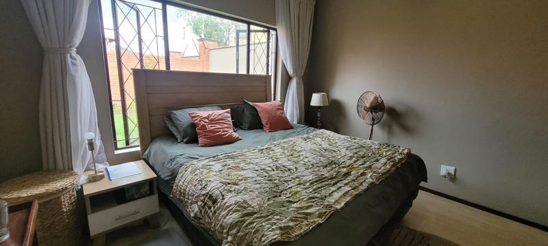 2 Bedroom Property for Sale in Glenvista Gauteng