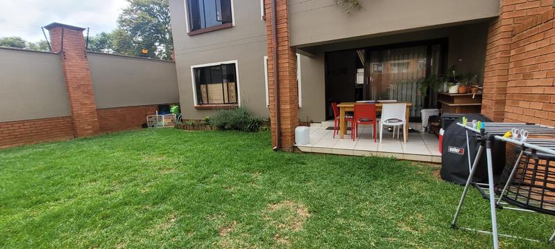 2 Bedroom Property for Sale in Glenvista Gauteng