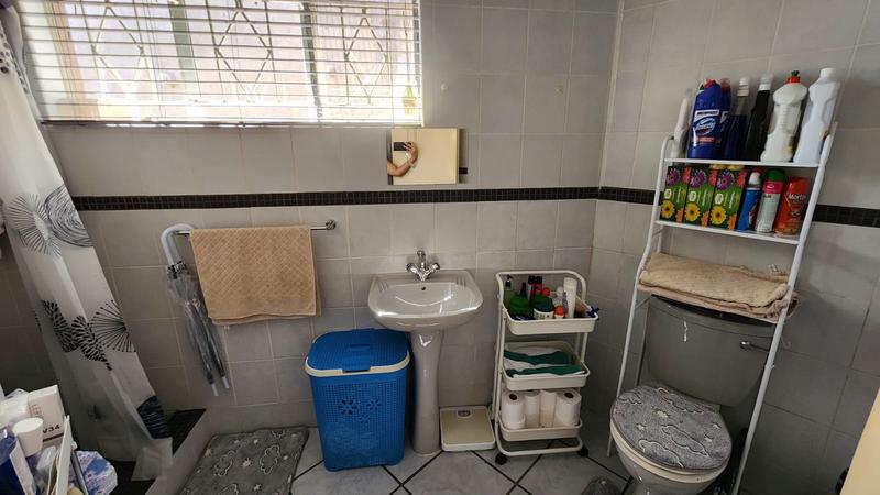 2 Bedroom Property for Sale in Glenvista Gauteng