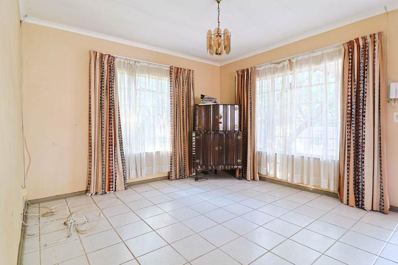 4 Bedroom Property for Sale in Mulbarton Gauteng