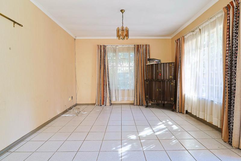 4 Bedroom Property for Sale in Mulbarton Gauteng