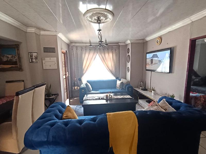 2 Bedroom Property for Sale in Karenpark Gauteng