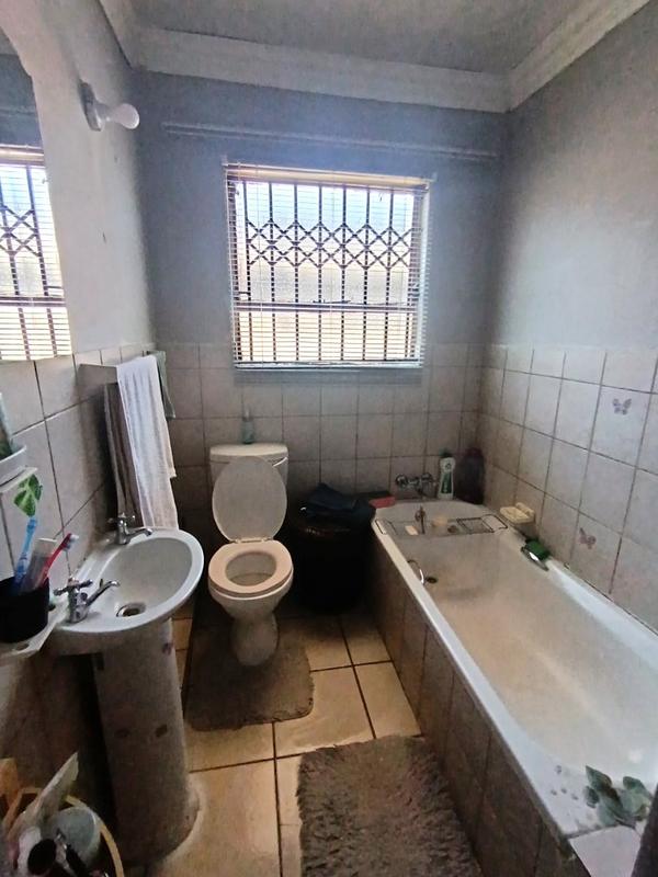 2 Bedroom Property for Sale in Karenpark Gauteng