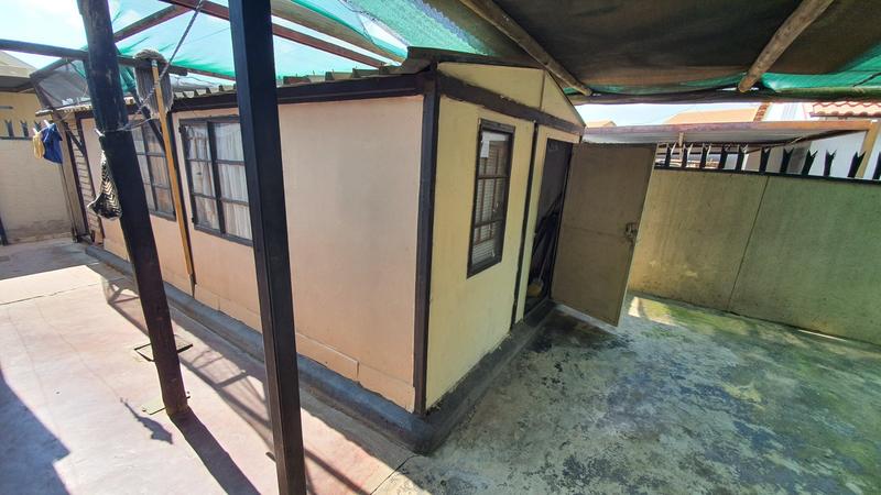 2 Bedroom Property for Sale in Karenpark Gauteng