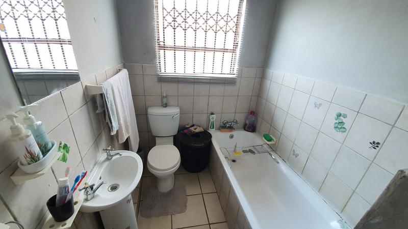 2 Bedroom Property for Sale in Karenpark Gauteng