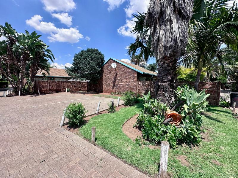 1 Bedroom Property for Sale in The Orchards Gauteng