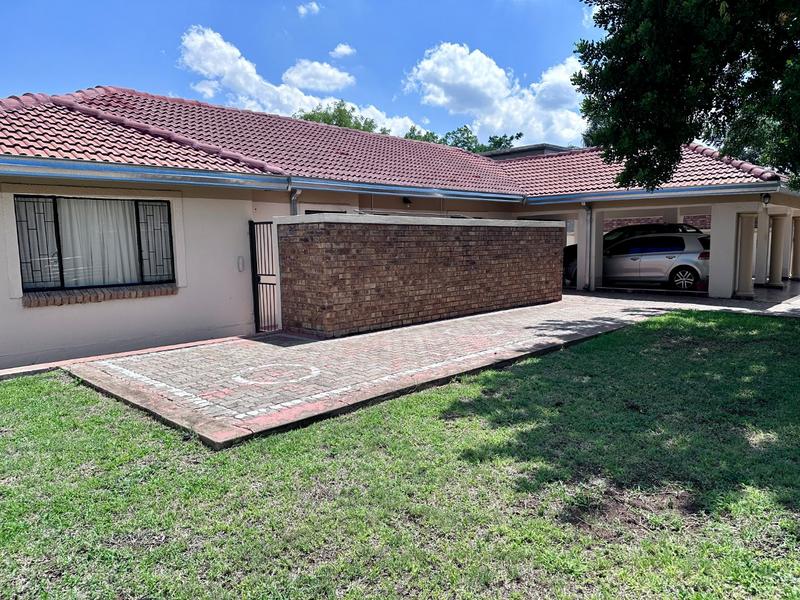 3 Bedroom Property for Sale in Theresa Park Gauteng