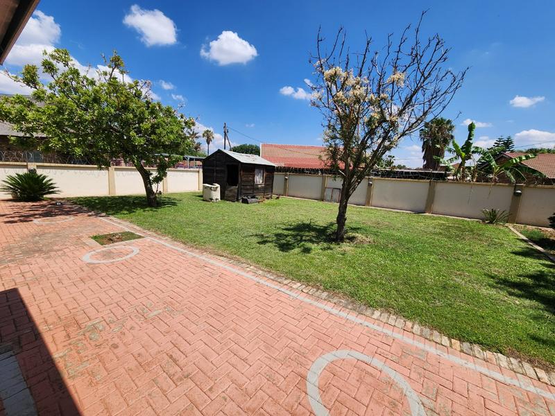 3 Bedroom Property for Sale in Theresa Park Gauteng