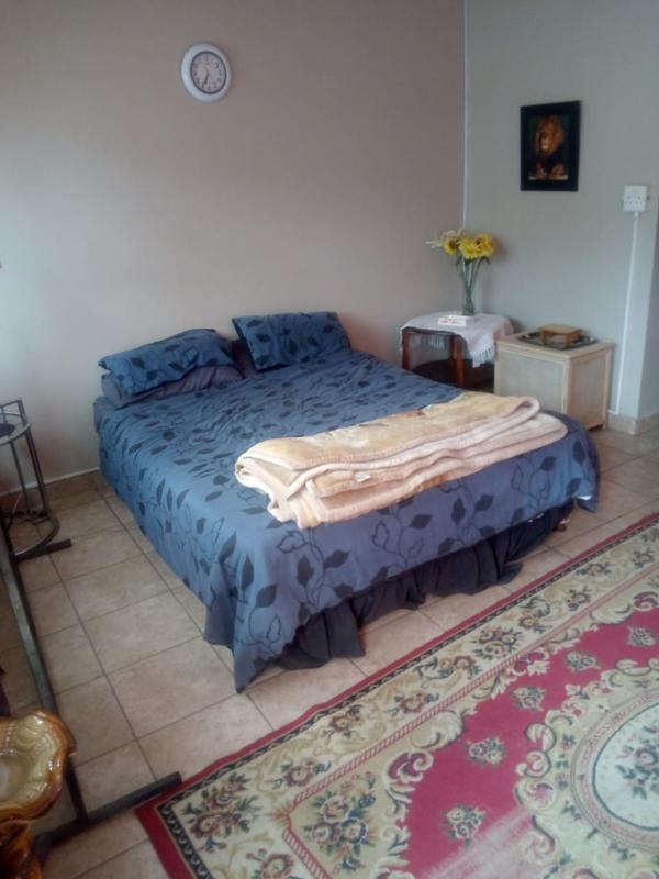 To Let 1 Bedroom Property for Rent in Sunnyridge Gauteng