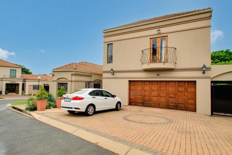 To Let 4 Bedroom Property for Rent in Bryanston Gauteng