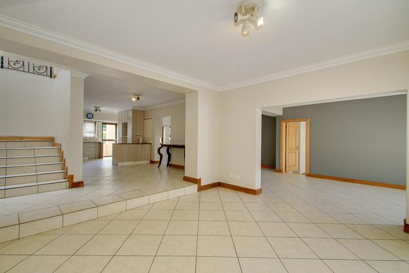 To Let 4 Bedroom Property for Rent in Dainfern Golf Estate Gauteng