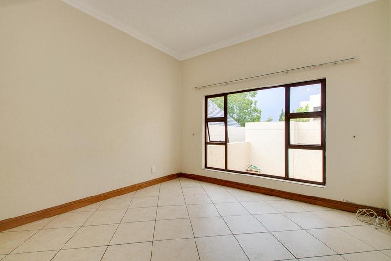 To Let 4 Bedroom Property for Rent in Dainfern Golf Estate Gauteng