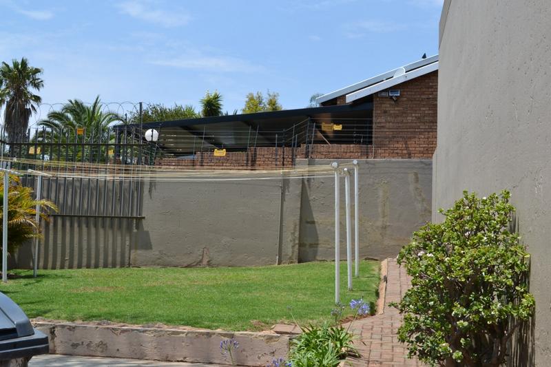 2 Bedroom Property for Sale in Rangeview Gauteng