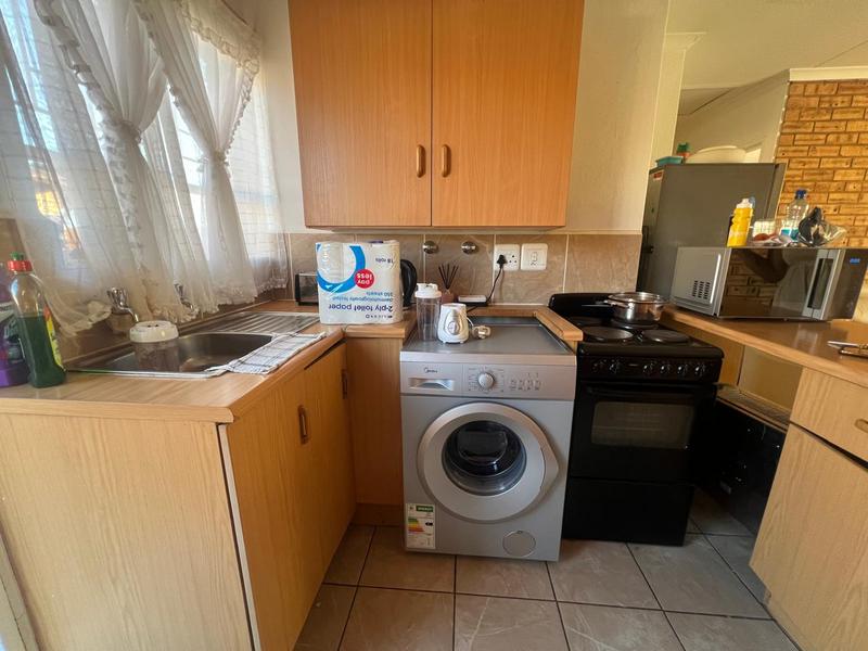 2 Bedroom Property for Sale in Finsbury Gauteng