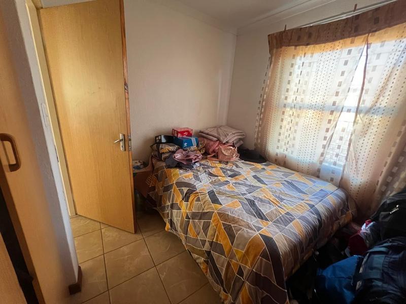 2 Bedroom Property for Sale in Finsbury Gauteng