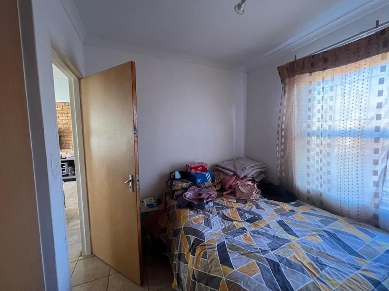 2 Bedroom Property for Sale in Finsbury Gauteng