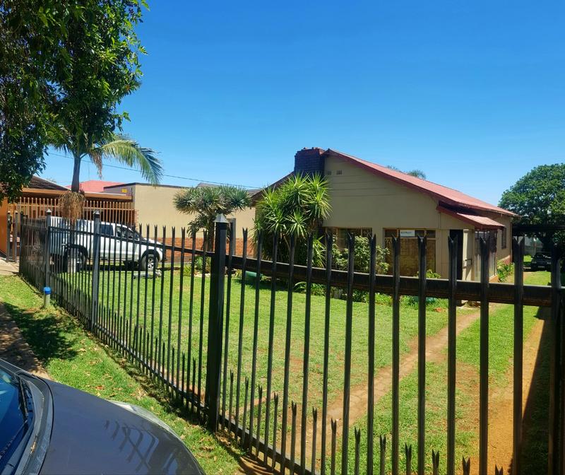 4 Bedroom Property for Sale in Pretoria Gardens Gauteng