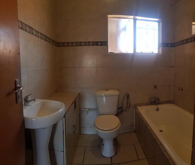 4 Bedroom Property for Sale in Pretoria Gardens Gauteng