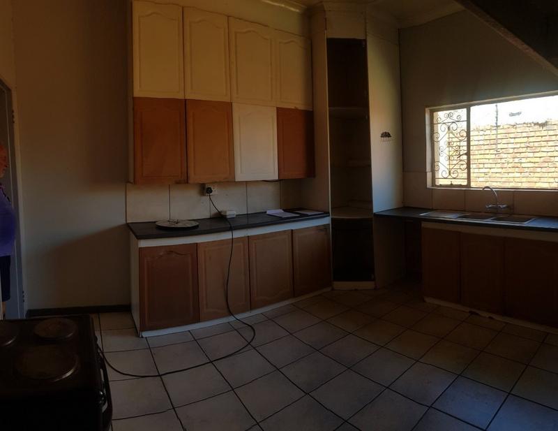 4 Bedroom Property for Sale in Pretoria Gardens Gauteng