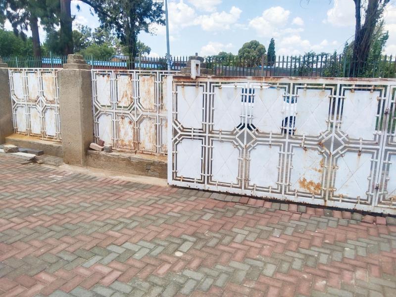 2 Bedroom Property for Sale in Emdeni Gauteng