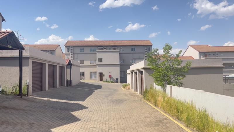 2 Bedroom Property for Sale in Noordhang Gauteng