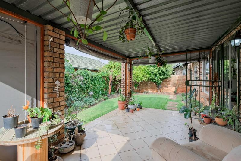 To Let 2 Bedroom Property for Rent in Wierdaglen Estate Gauteng