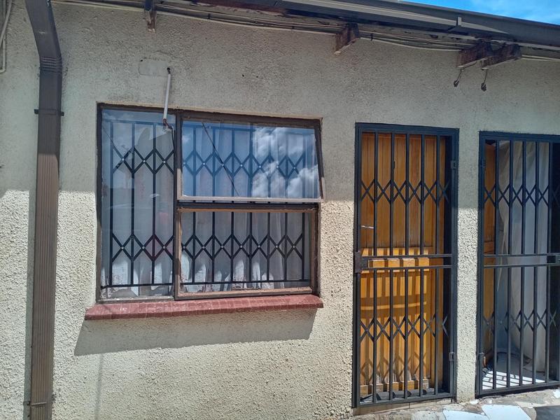 To Let 1 Bedroom Property for Rent in Vosloorus Ext 6 Gauteng