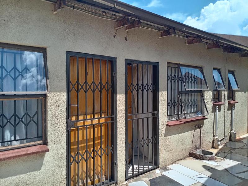 To Let 1 Bedroom Property for Rent in Vosloorus Ext 6 Gauteng