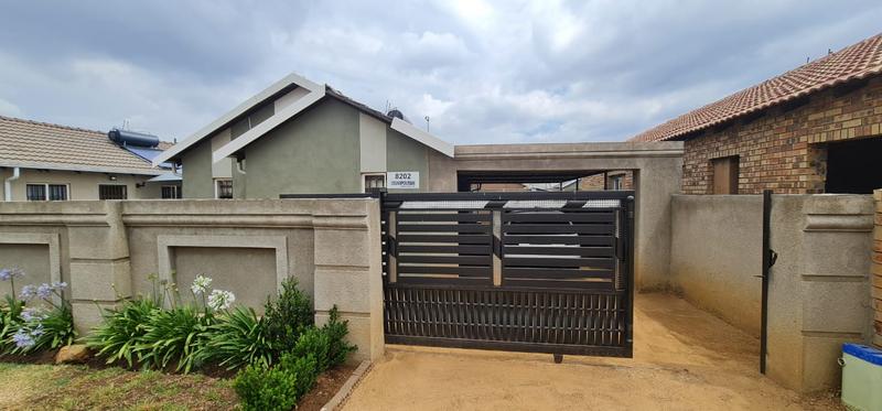 3 Bedroom Property for Sale in Windmill Park Gauteng