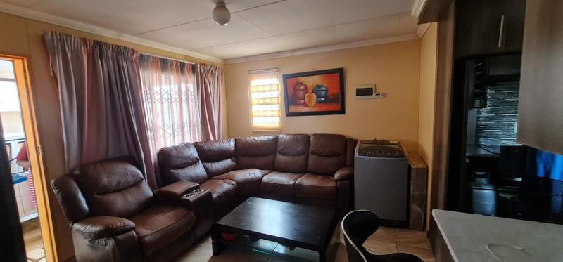 3 Bedroom Property for Sale in Windmill Park Gauteng