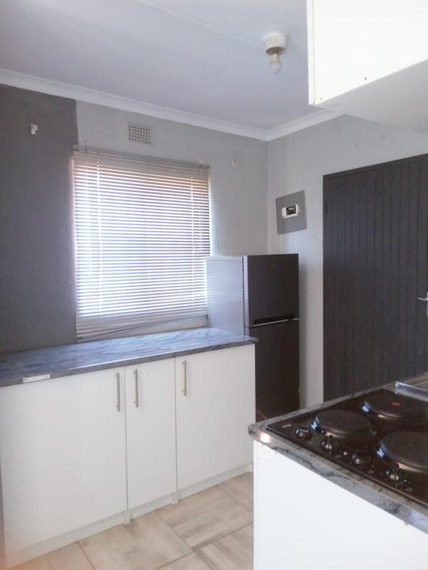 To Let 2 Bedroom Property for Rent in Protea Glen Gauteng