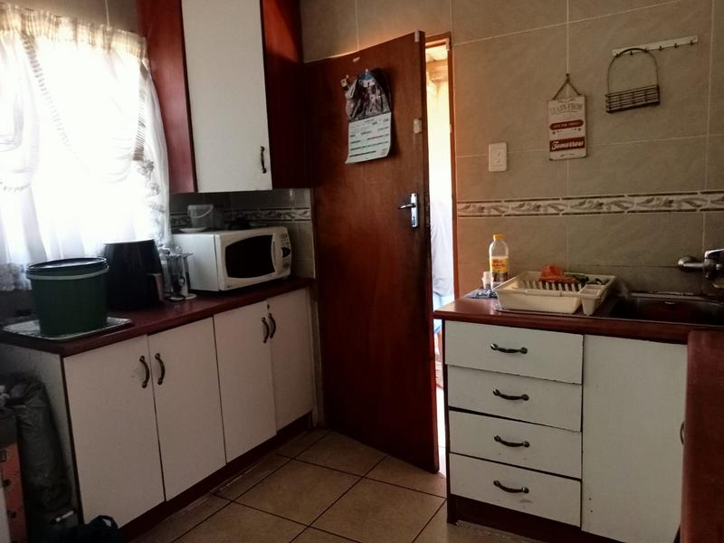 3 Bedroom Property for Sale in Diepkloof Gauteng