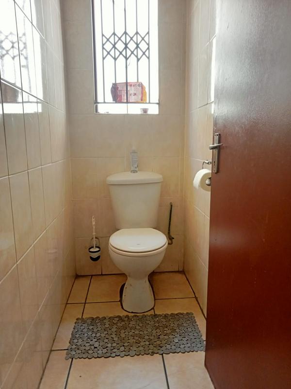 3 Bedroom Property for Sale in Diepkloof Gauteng