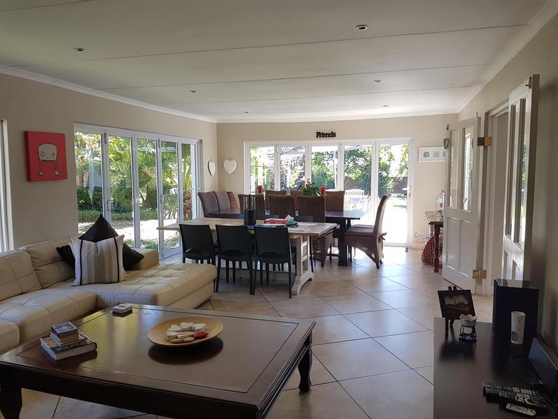 To Let 4 Bedroom Property for Rent in Fourways Gardens Gauteng