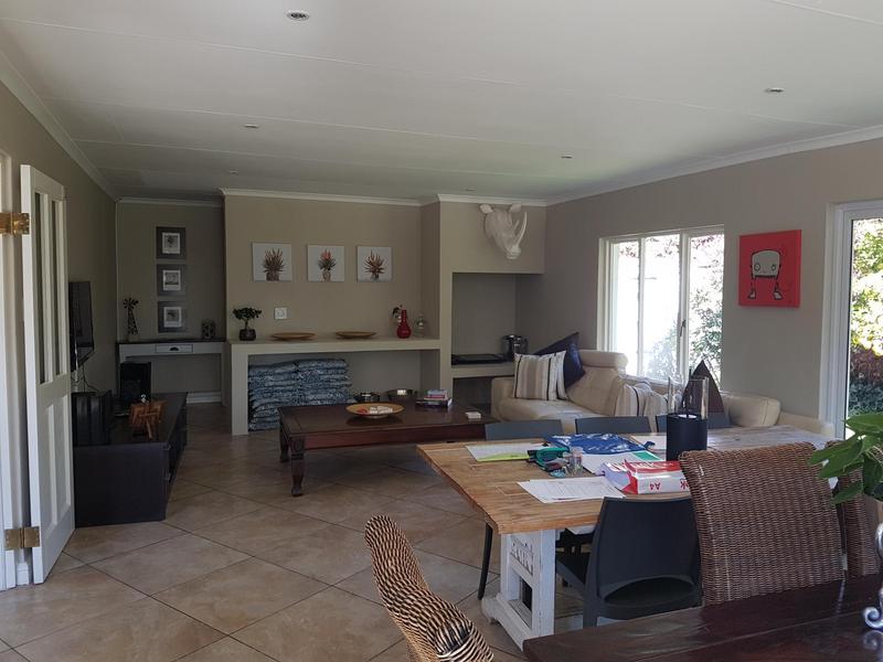 To Let 4 Bedroom Property for Rent in Fourways Gardens Gauteng