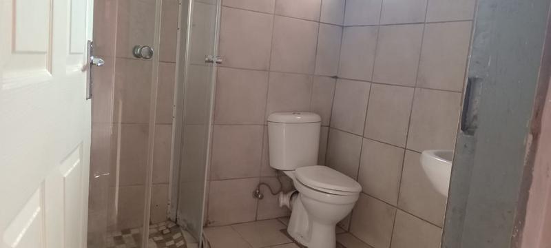 To Let 1 Bedroom Property for Rent in Birch Acres Gauteng