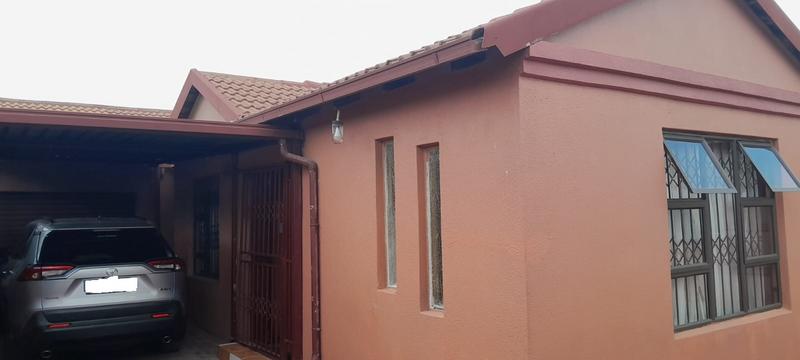 To Let 3 Bedroom Property for Rent in Ebony Park Gauteng