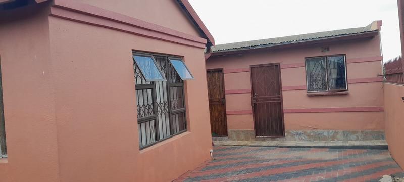 To Let 3 Bedroom Property for Rent in Ebony Park Gauteng