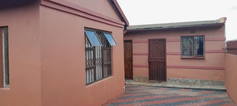 To Let 3 Bedroom Property for Rent in Ebony Park Gauteng