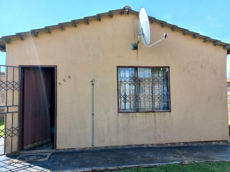 2 Bedroom Property for Sale in Duduza Gauteng