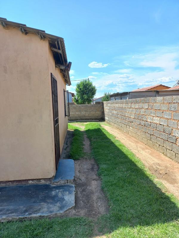 2 Bedroom Property for Sale in Duduza Gauteng